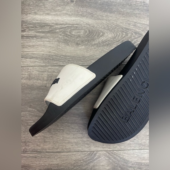 Original Balenciaga Pool slides “white and black” - Picture 3 of 6